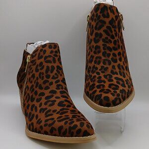 NIB Very Volatile Gracemont Leather Block Heel Boot - 7M